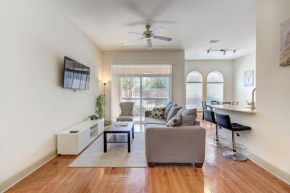Spacious 1BR near NRG Pool, Free Wi-Fi & Parking